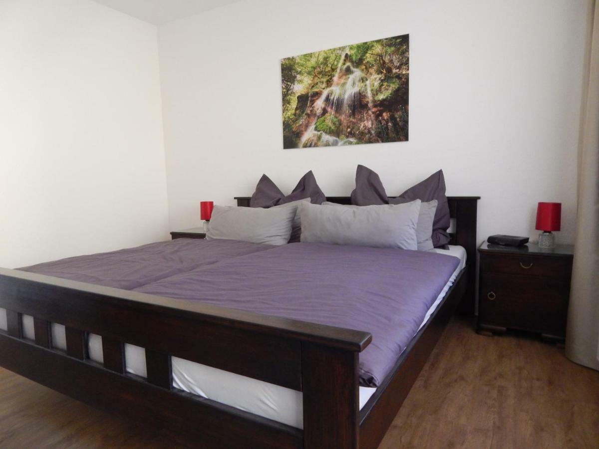 Free Apartment - Bei Den Thermen Bad Urach Kültér fotó